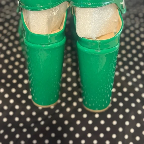 Green Platform Heels - Picture 3 of 5